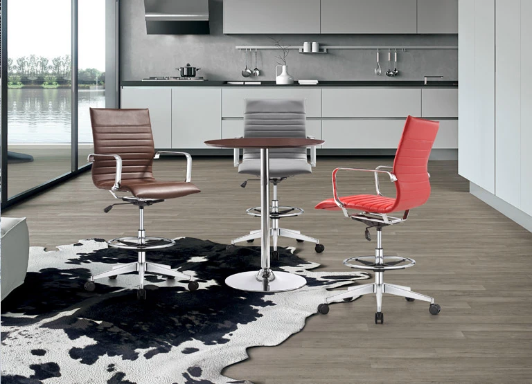 Janis Stool